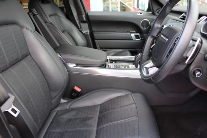 2025 Land Rover Range Rover Sport
