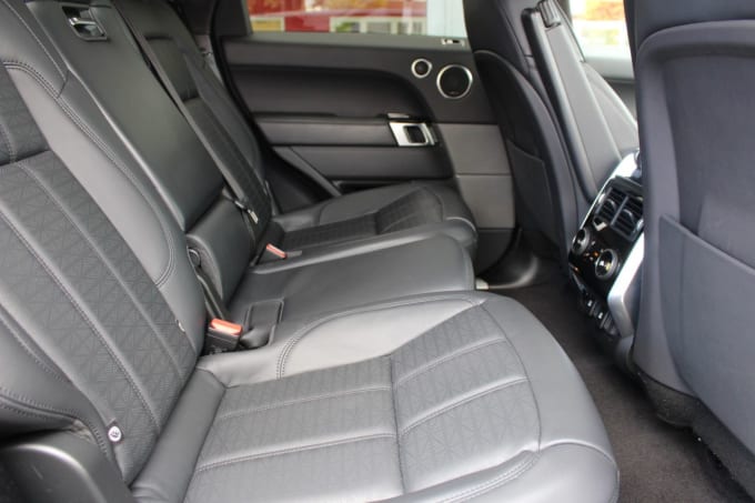 2025 Land Rover Range Rover Sport