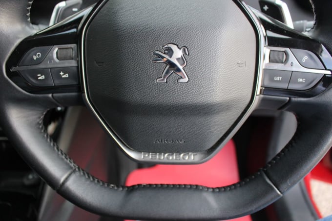 2025 Peugeot 208
