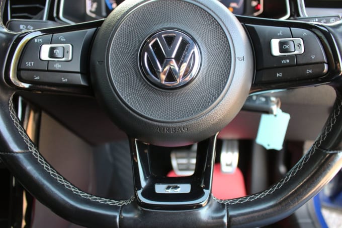2025 Volkswagen T-roc
