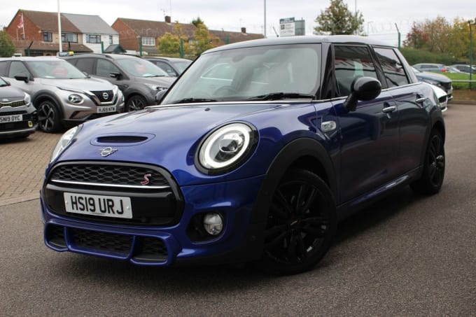 2019 Mini Hatch