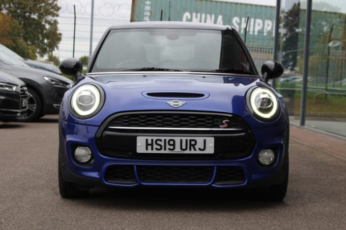 2019 Mini Hatch