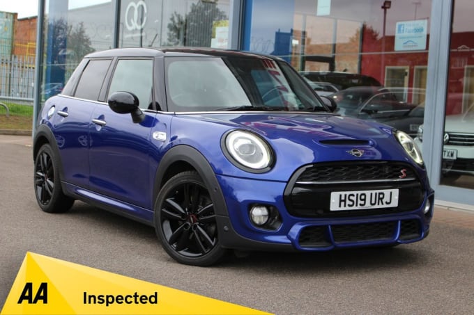 2019 Mini Hatch