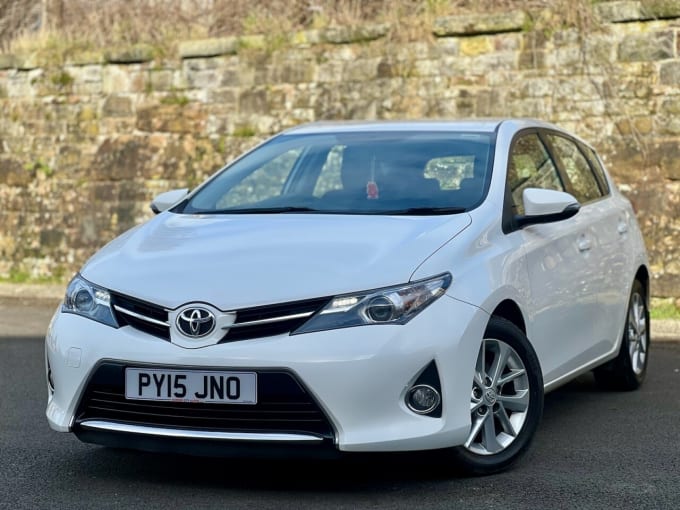 2015 Toyota Auris