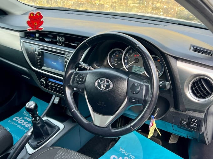 2015 Toyota Auris