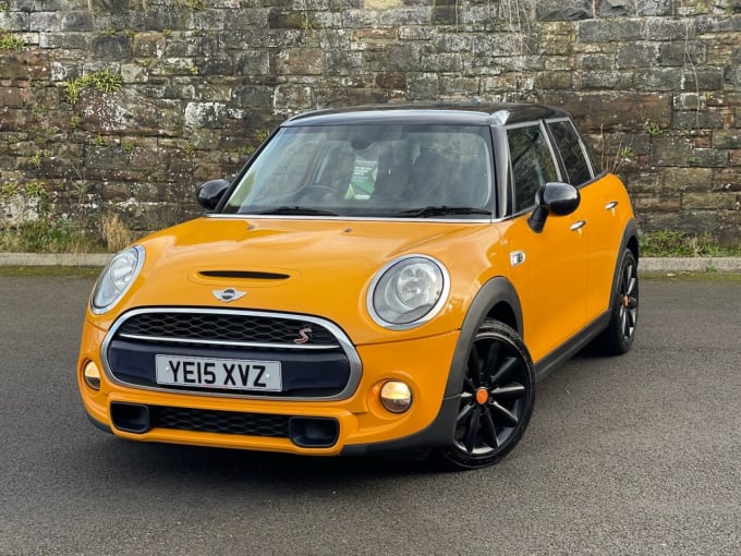 2025 Mini Hatch