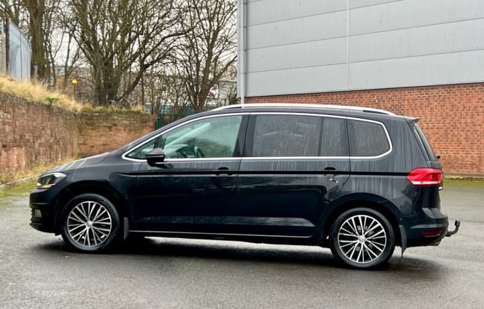 2025 Volkswagen Touran