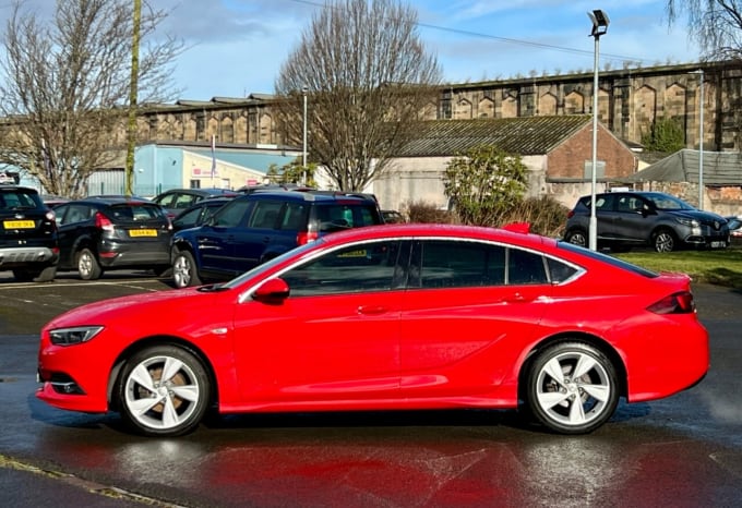 2025 Vauxhall Insignia