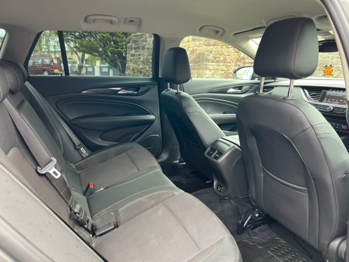 2025 Vauxhall Insignia