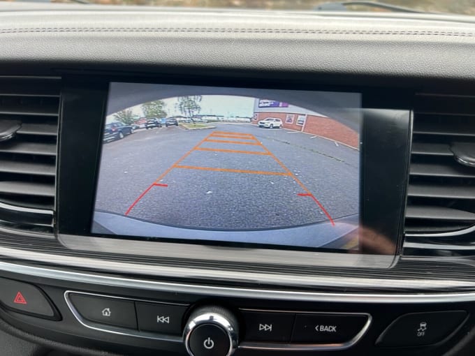 2025 Vauxhall Insignia