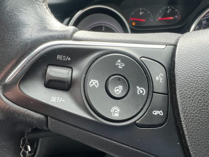 2025 Vauxhall Insignia