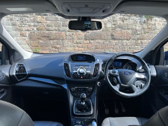 2025 Ford Kuga