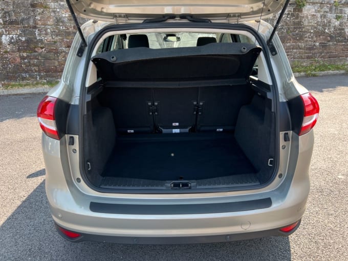 2025 Ford C-max