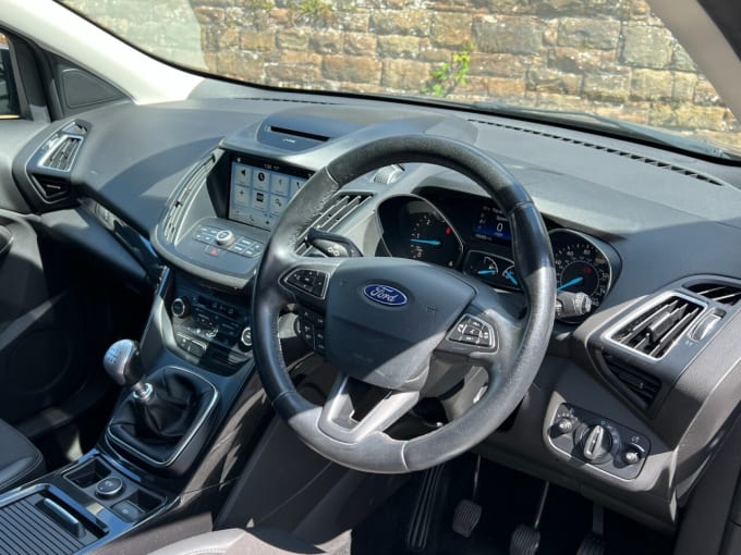 2025 Ford Kuga