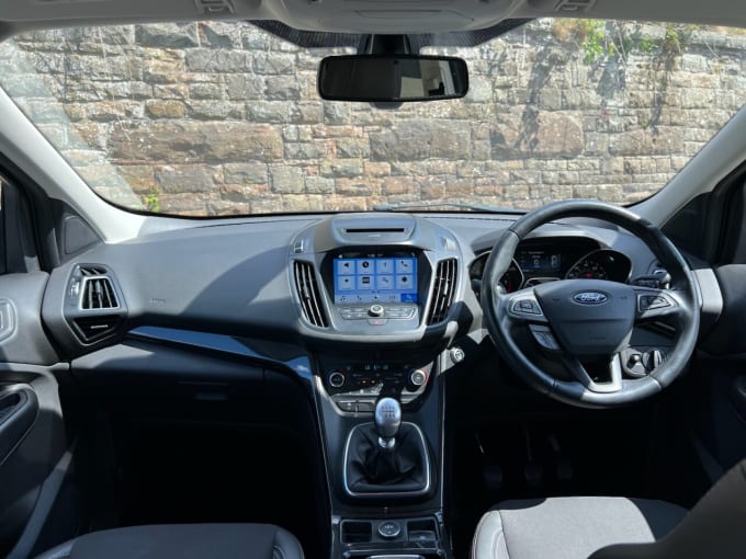 2025 Ford Kuga