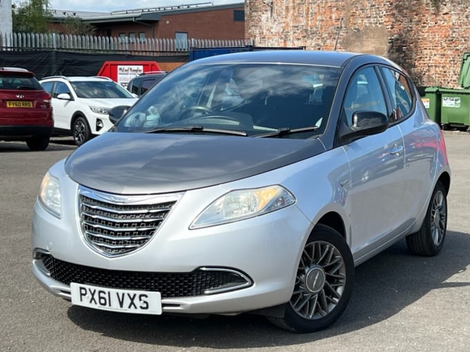 2025 Chrysler Ypsilon