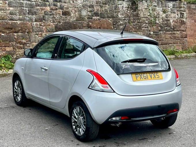 2025 Chrysler Ypsilon