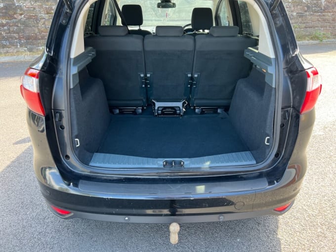 2025 Ford C-max