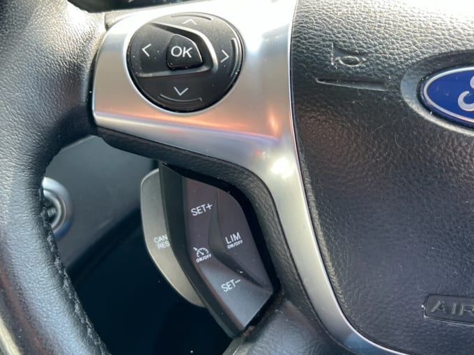 2025 Ford C-max