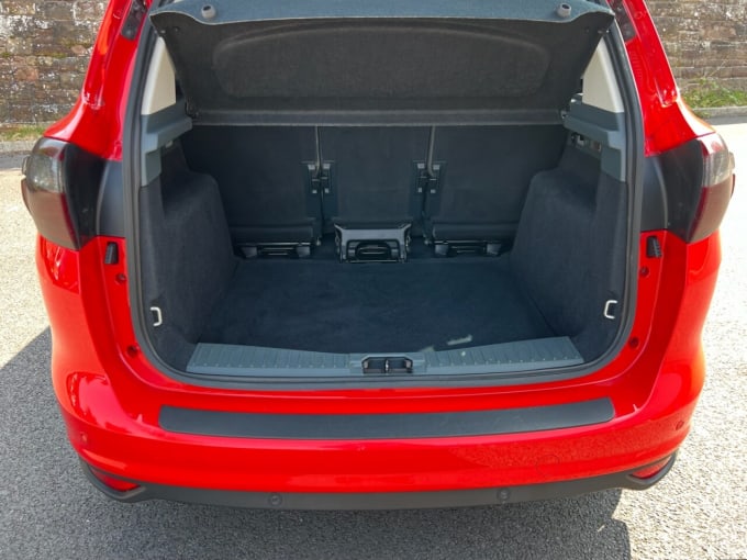 2025 Ford C-max