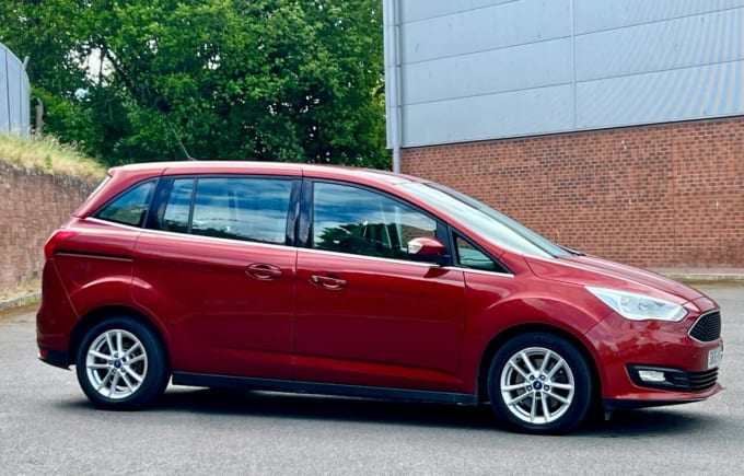 2025 Ford Grand C-max