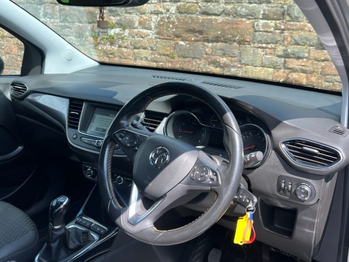 2025 Vauxhall Crossland X