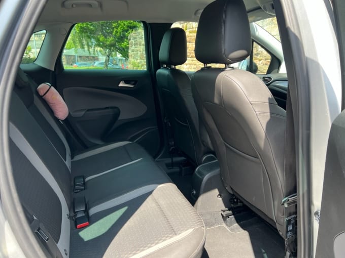 2025 Vauxhall Crossland X