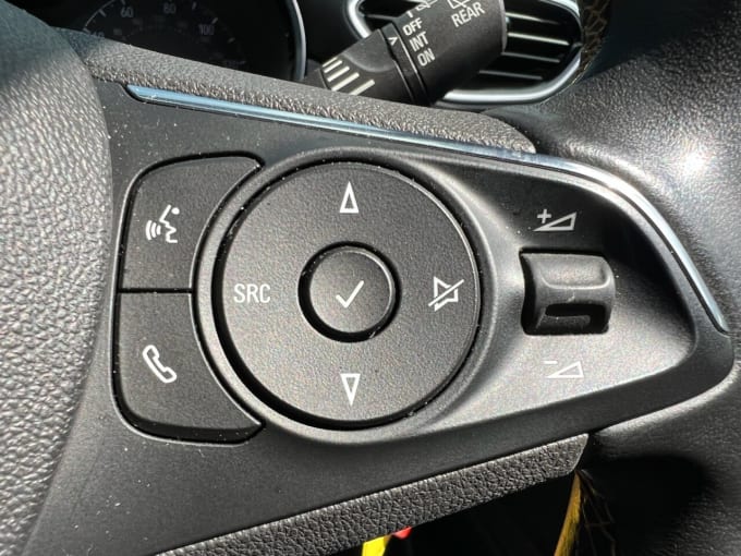 2025 Vauxhall Crossland X