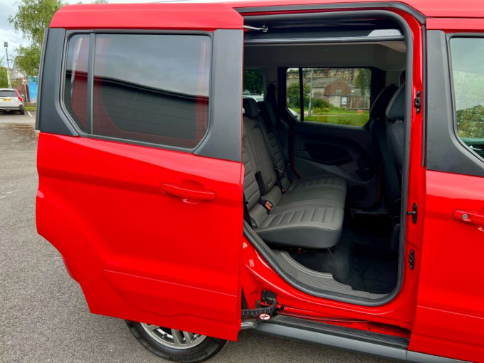 2025 Ford Tourneo Connect