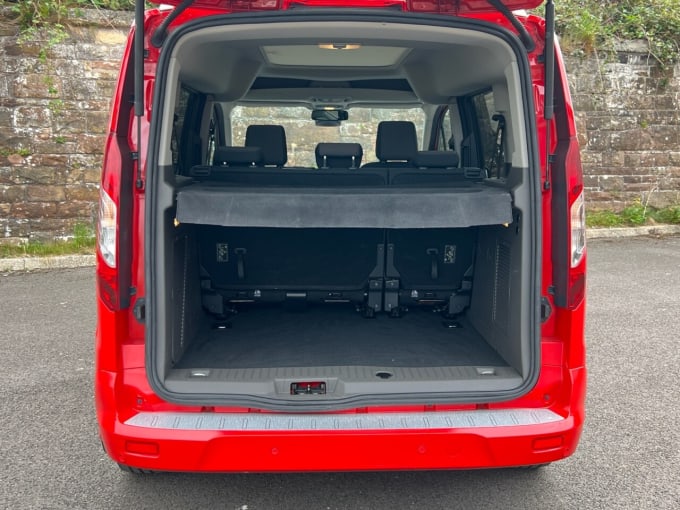 2025 Ford Tourneo Connect