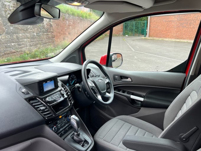 2025 Ford Tourneo Connect
