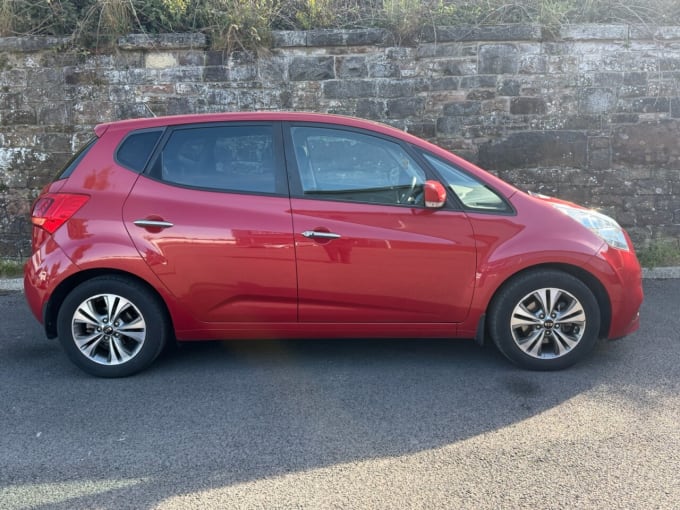 2025 Kia Venga