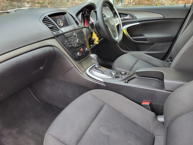 2025 Vauxhall Insignia