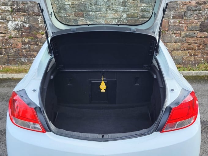 2025 Vauxhall Insignia