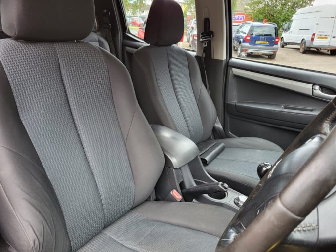 2025 Isuzu D-max