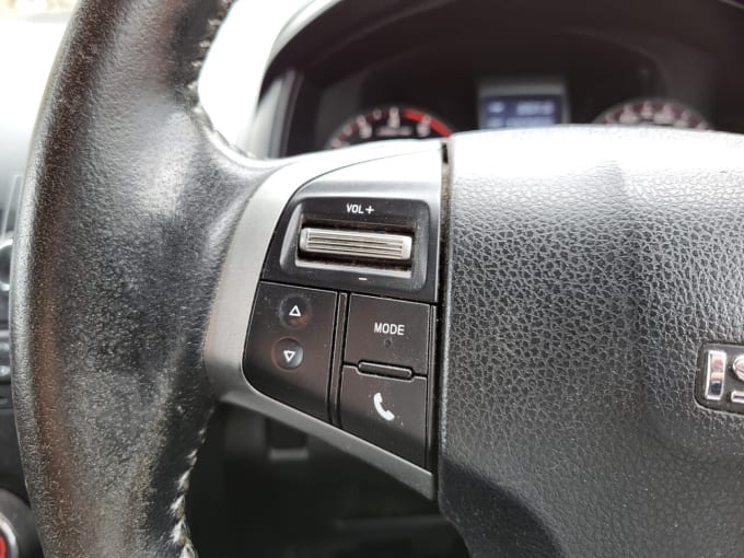 2025 Isuzu D-max
