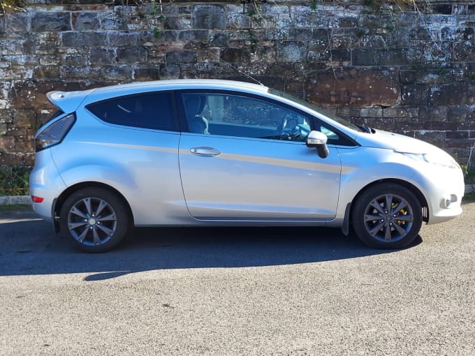 2010 Ford Fiesta