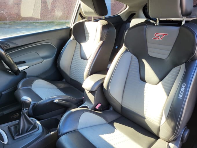 2010 Ford Fiesta