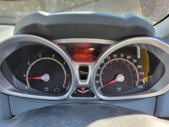 2010 Ford Fiesta