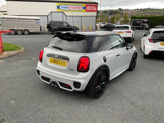 2024 Mini Hatch