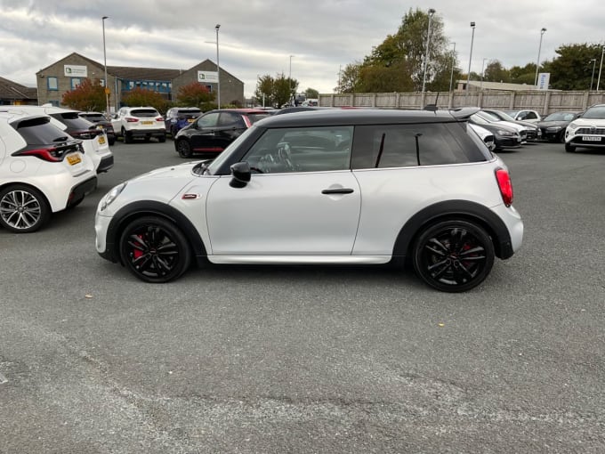 2024 Mini Hatch