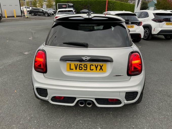 2024 Mini Hatch