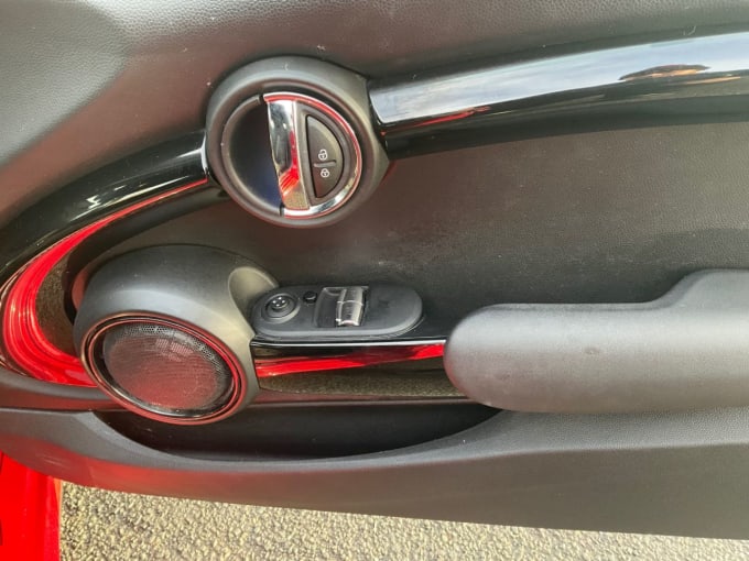 2025 Mini Hatch