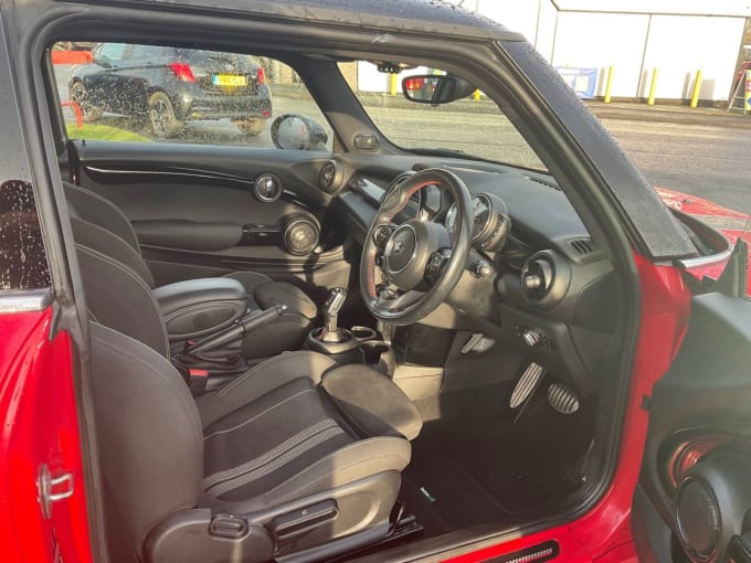 2025 Mini Hatch