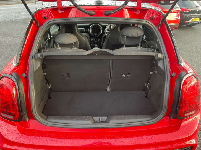 2025 Mini Hatch