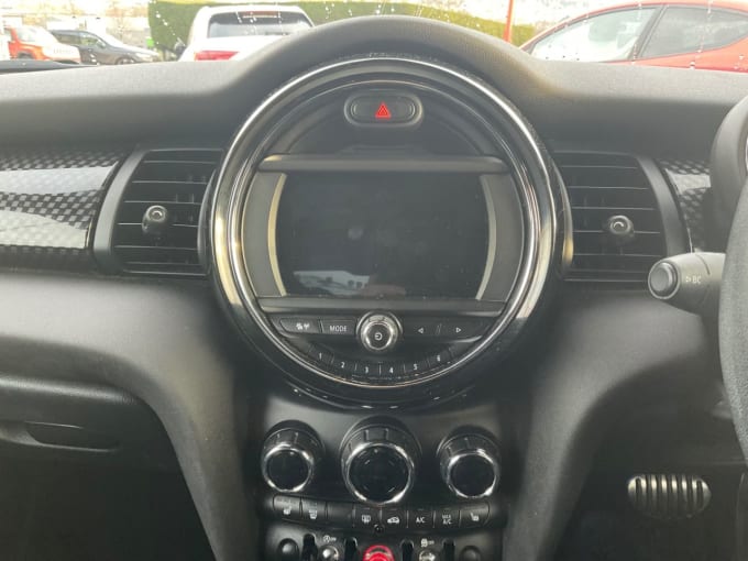 2025 Mini Hatch