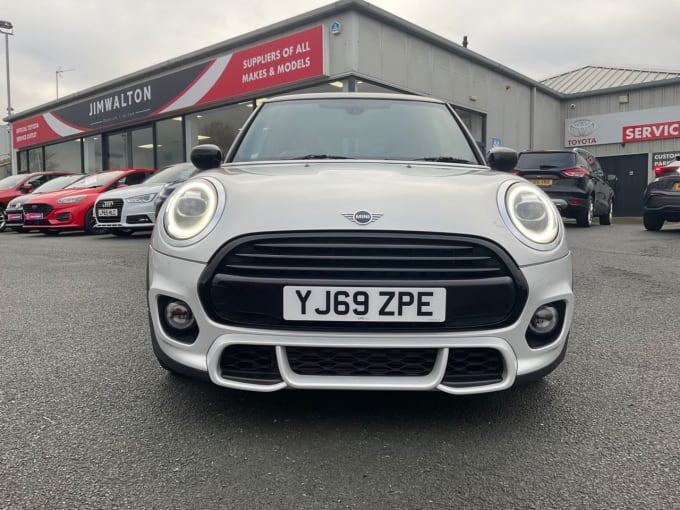 2025 Mini Hatch