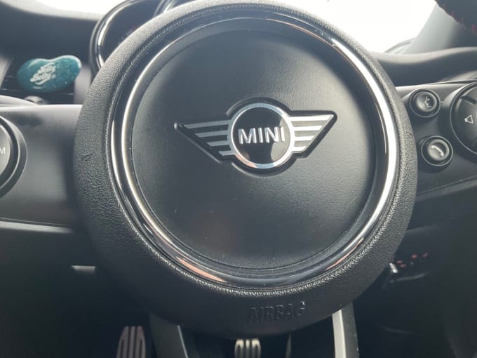 2025 Mini Hatch