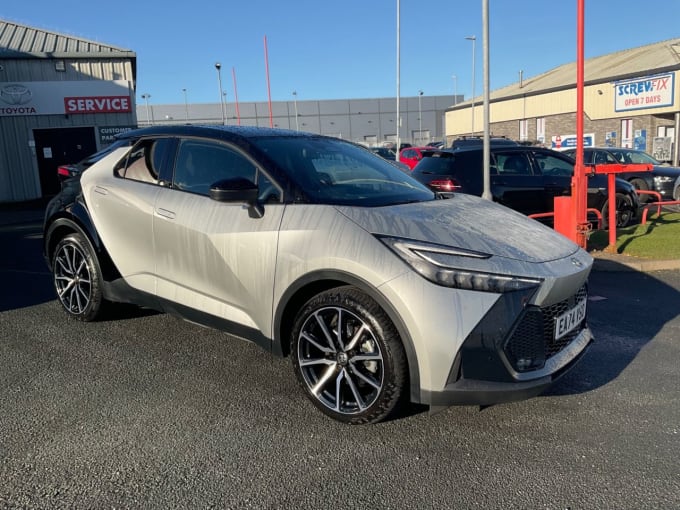 2025 Toyota C-hr