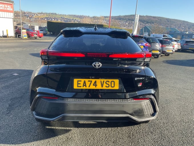 2025 Toyota C-hr
